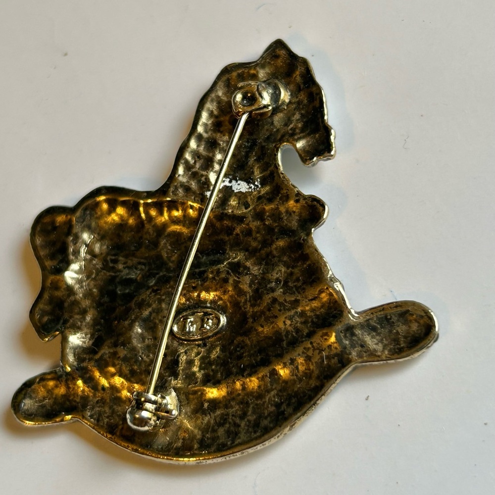 Vintage Rocking Horse Christmas Brooch Signed LF Gold Tone Enamel Holiday Pin - Picture 5 of 6